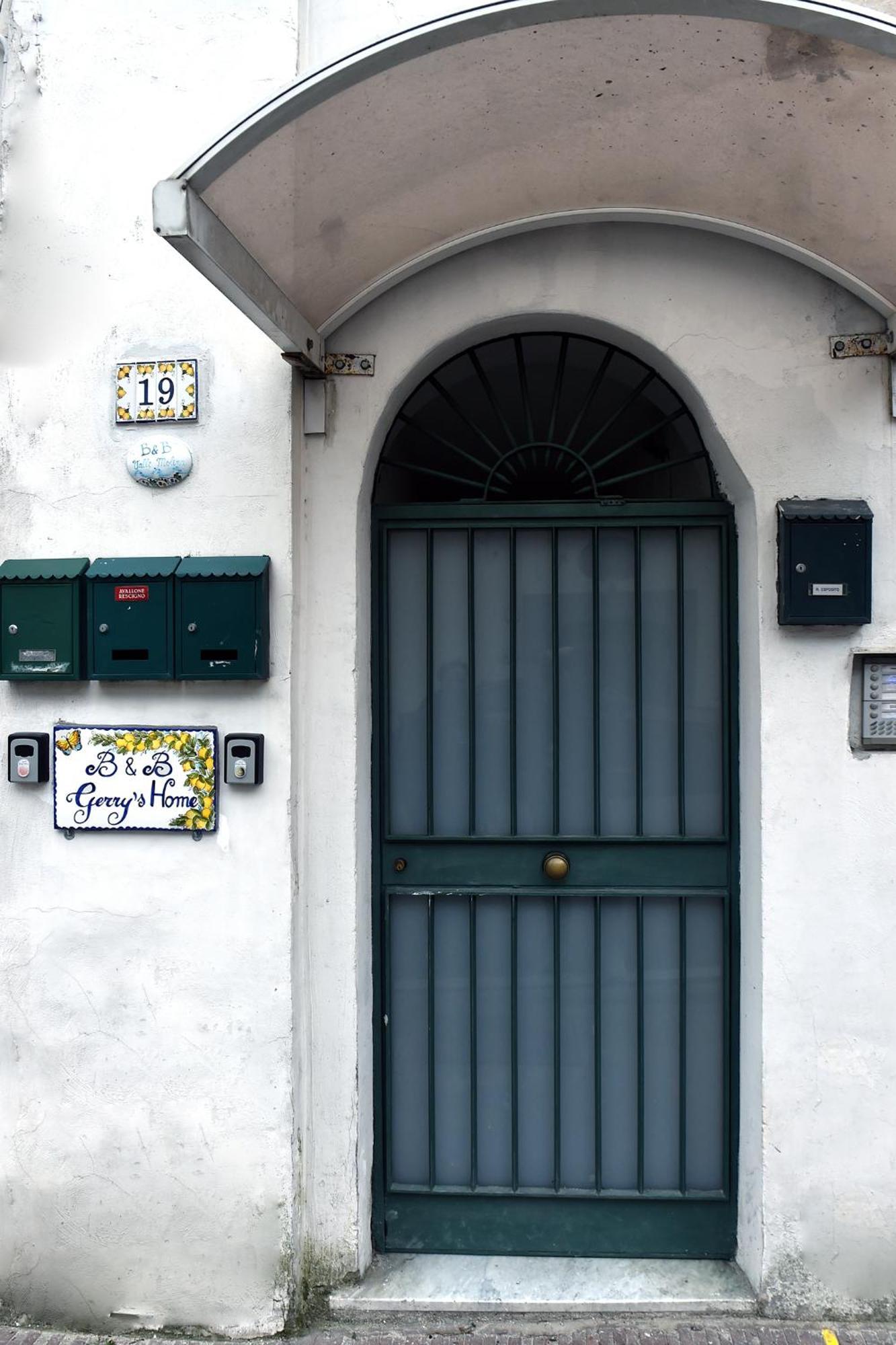 B&B Gerry 'S Home Amalfi Coast Vietri Exteriér fotografie